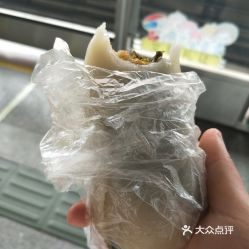 虹口糕團食品廠長寧店全家福年糕團 上海甜品的經(jīng)典風味與用戶評價